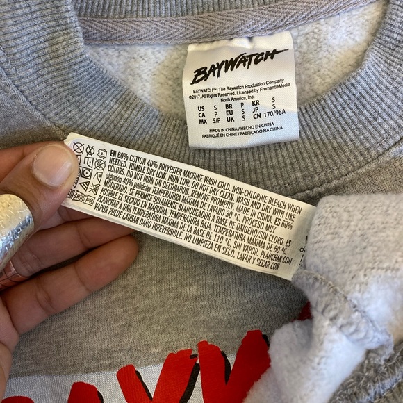 Retro Baywatch - Pam Anderson Crewneck Sweatshirt - Grey - Picture 3 of 3